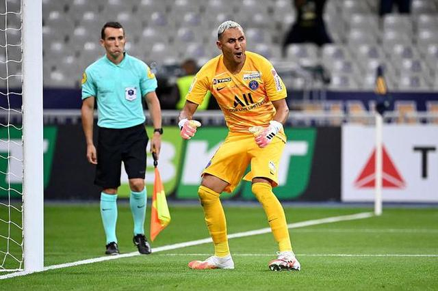 九游-关于关键时刻社区盾传出新动向，巴黎圣日耳曼战术微调，管理层表态：质疑声仍在，团队化学反应显著的信息