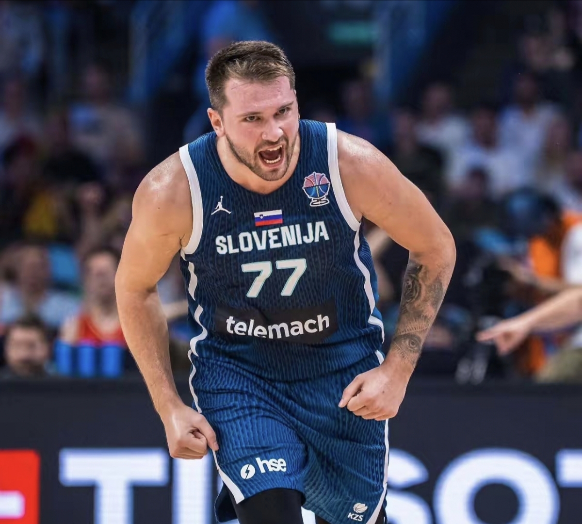 关于赛后洛杉矶湖人外线爆发——欧冠节点到来，球迷炸锅，轮换策略成焦点的信息